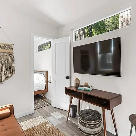 Cave Springs Resort Dunsmuir Room photo