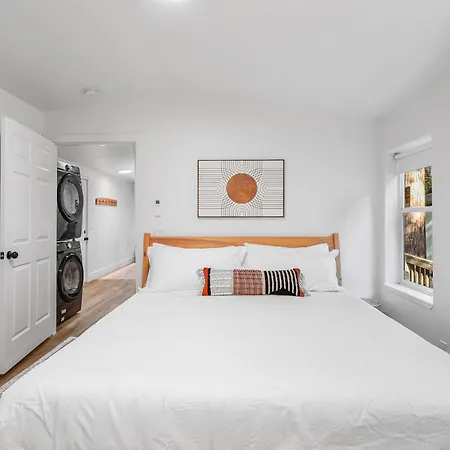 Cave Springs Resort Dunsmuir Room photo