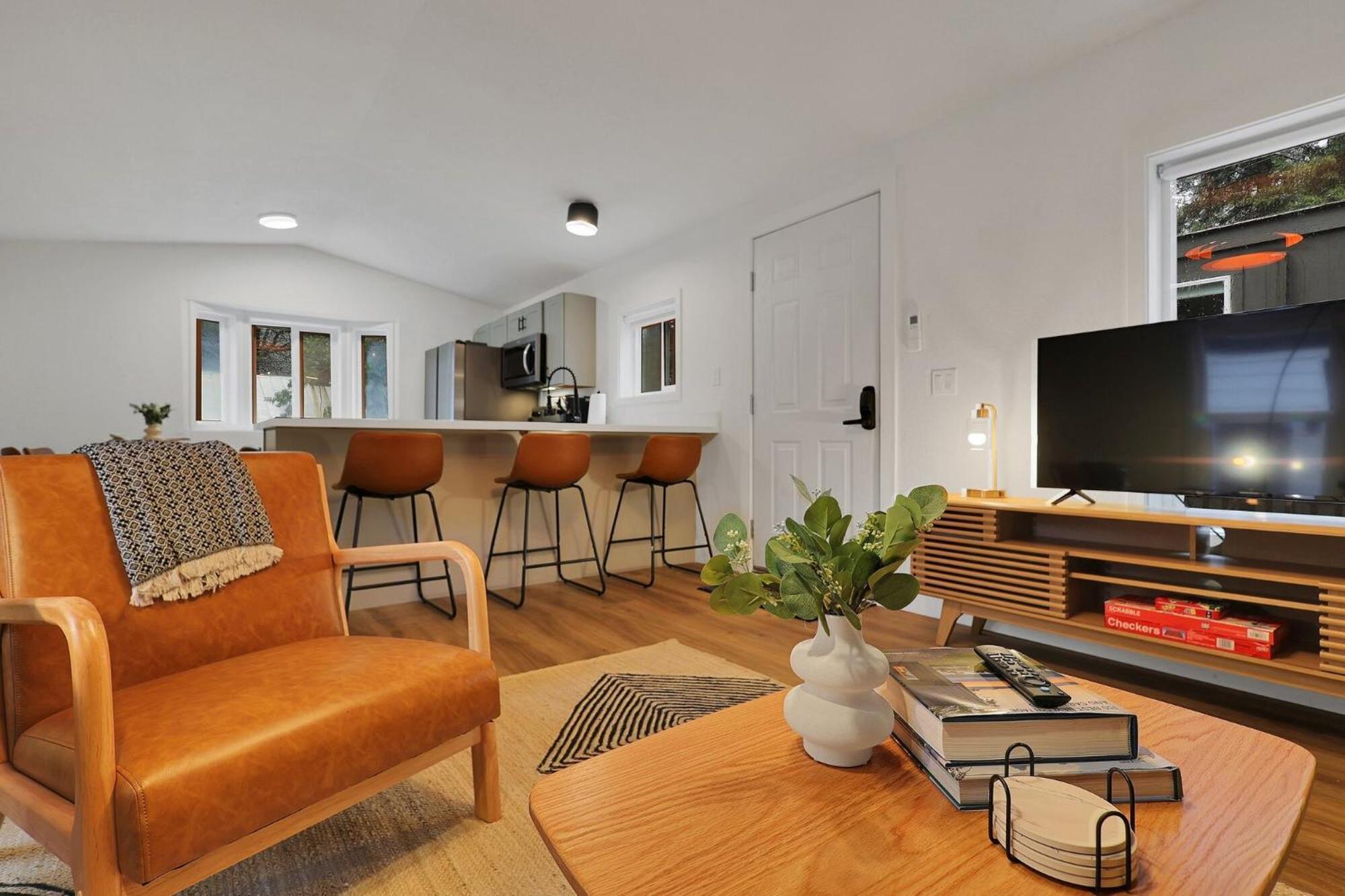 Cave Springs Aparthotel