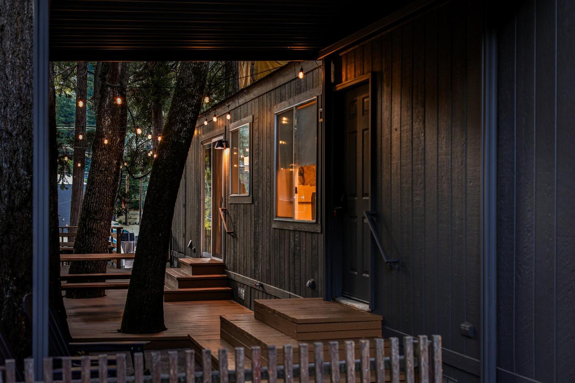 Cave Springs * Dunsmuir